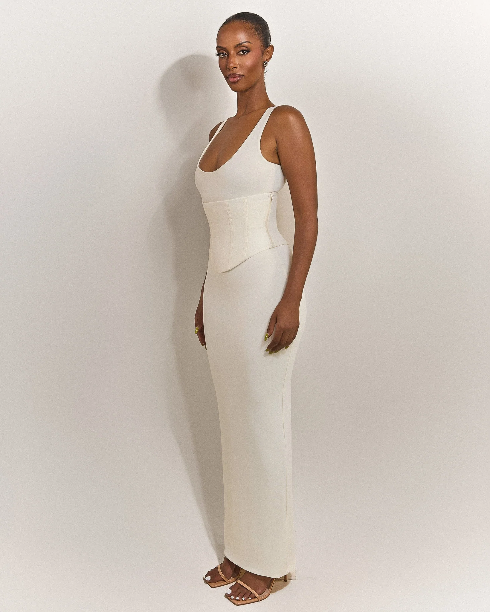 The Sandra Scoop Maxi in Cream - Image 10