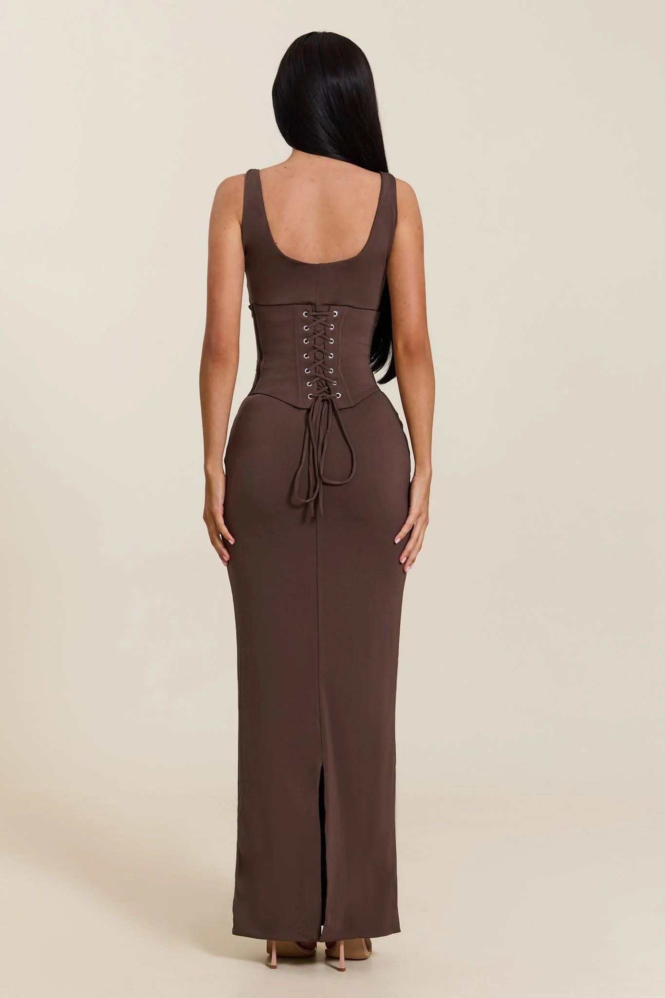 The Sandra Scoop Maxi in Brown - Image 3