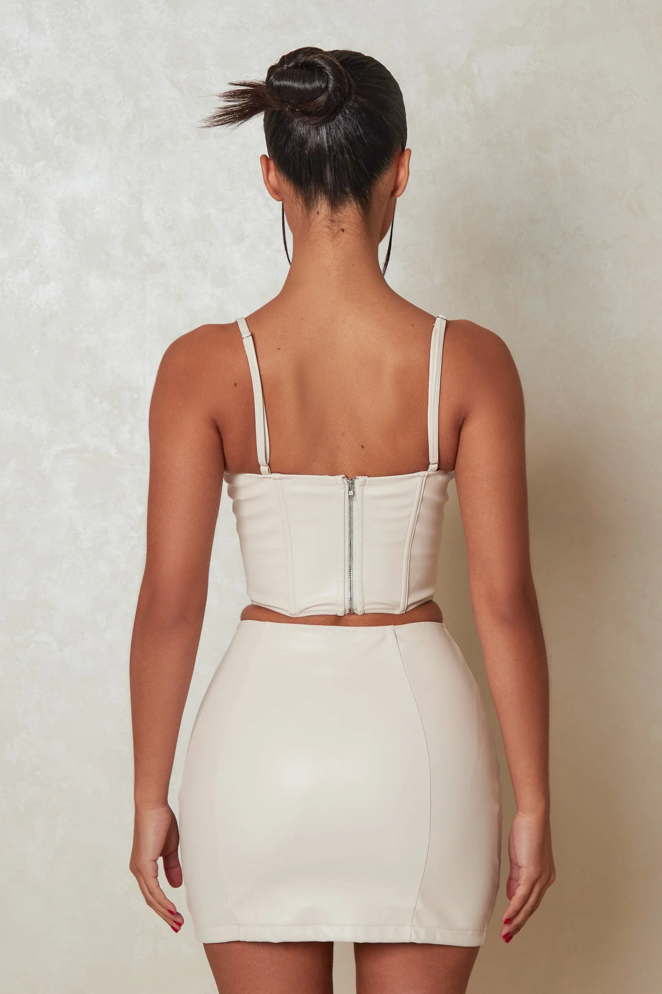 The Boss Leather Set in Cream - Image 9
