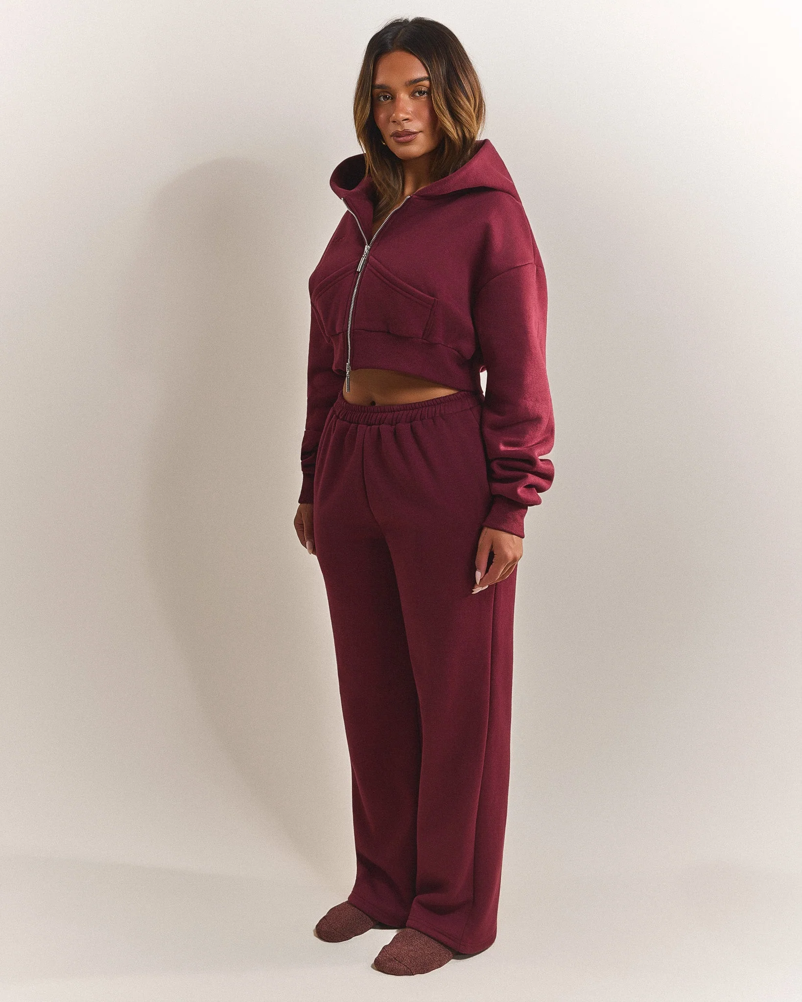 The Classics Joggers in Wine - Image 4