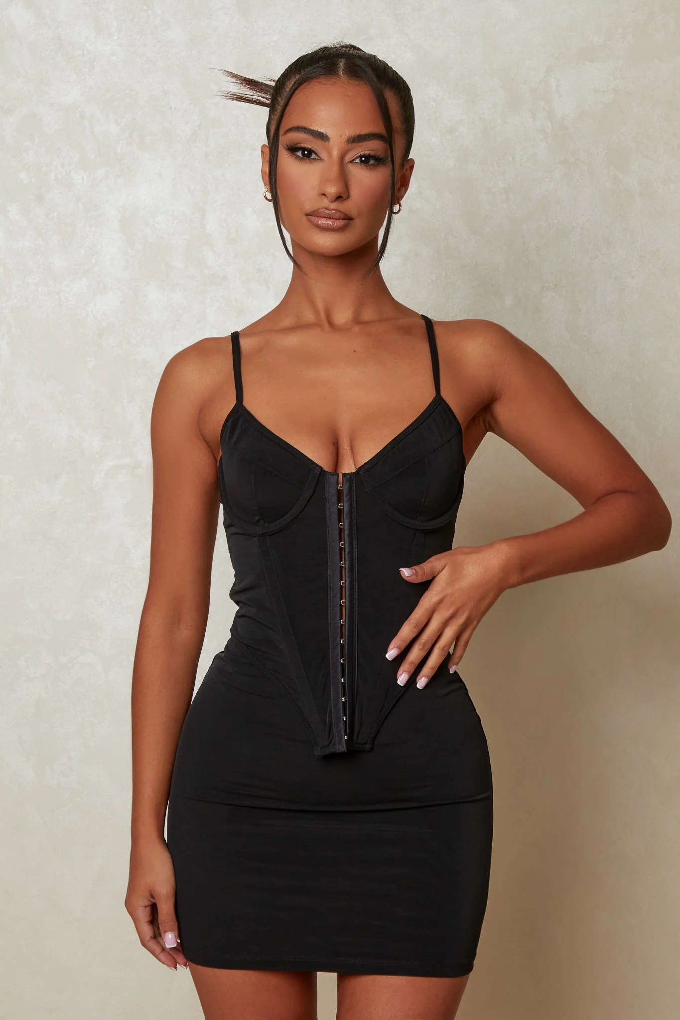 The Contour Set in Black - Image 4