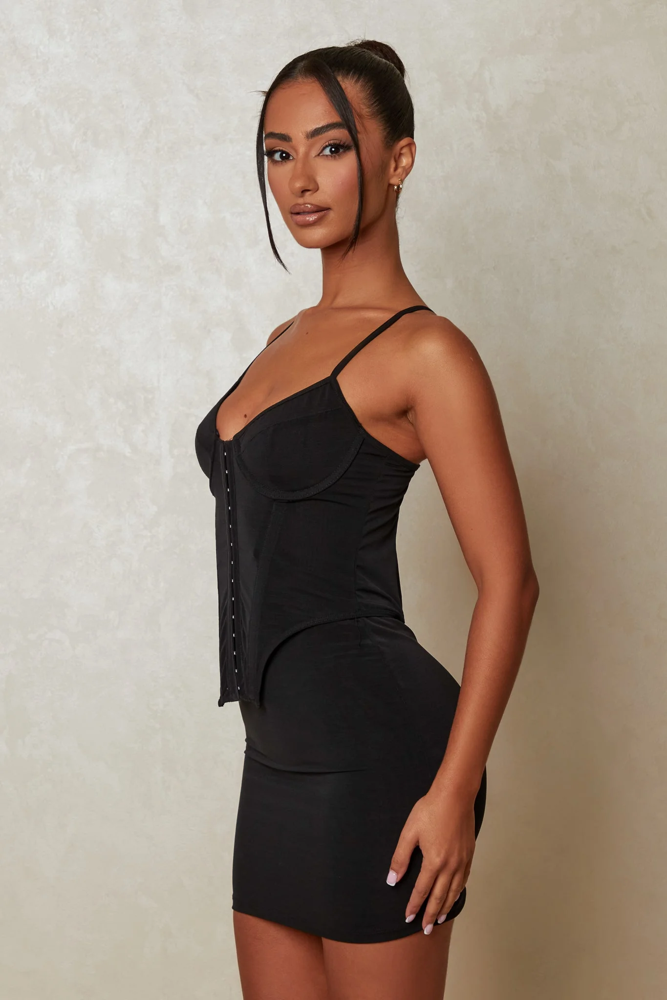 The Contour Set in Black - Image 6
