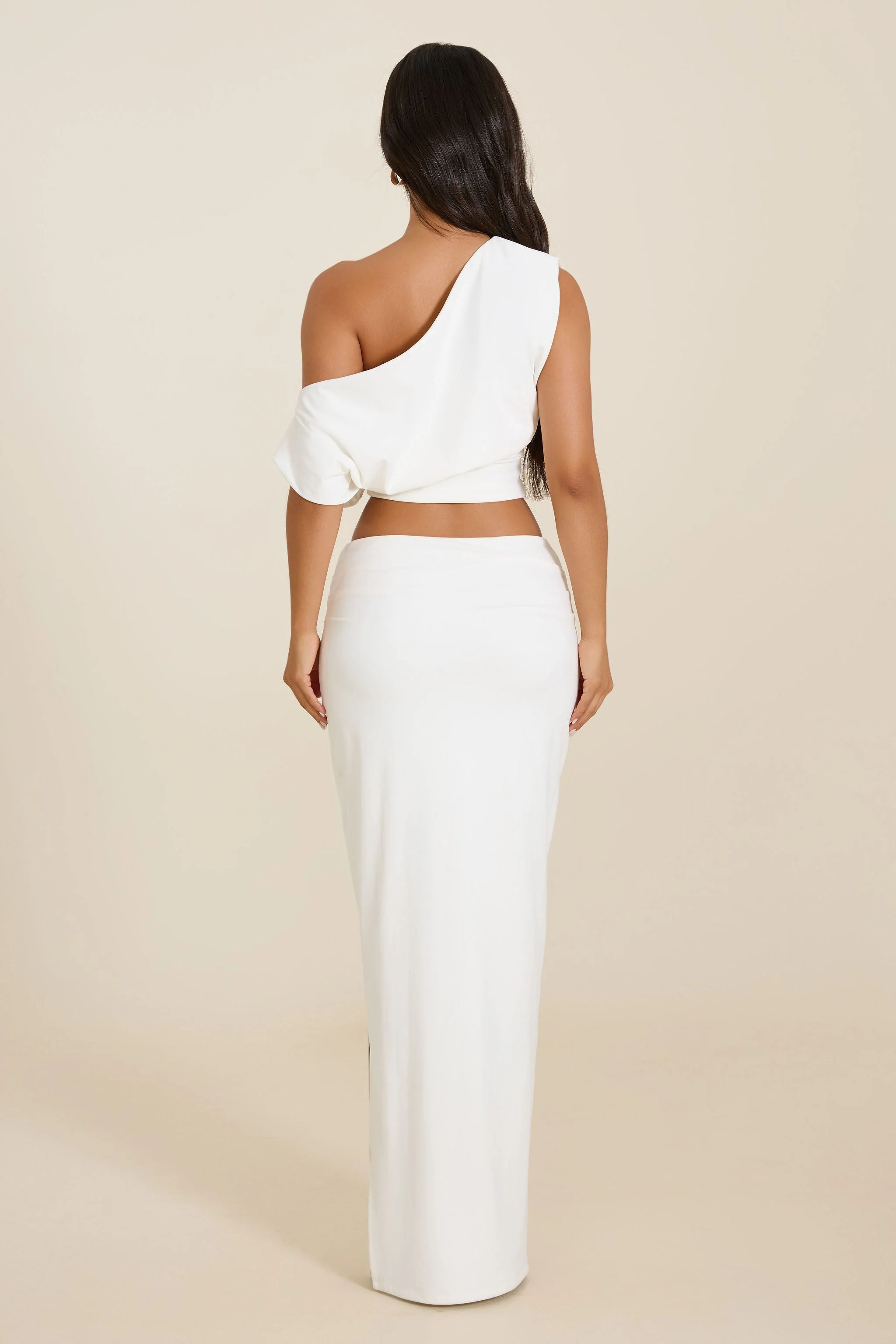 The Samira Maxi Skirt Set in White - Image 3
