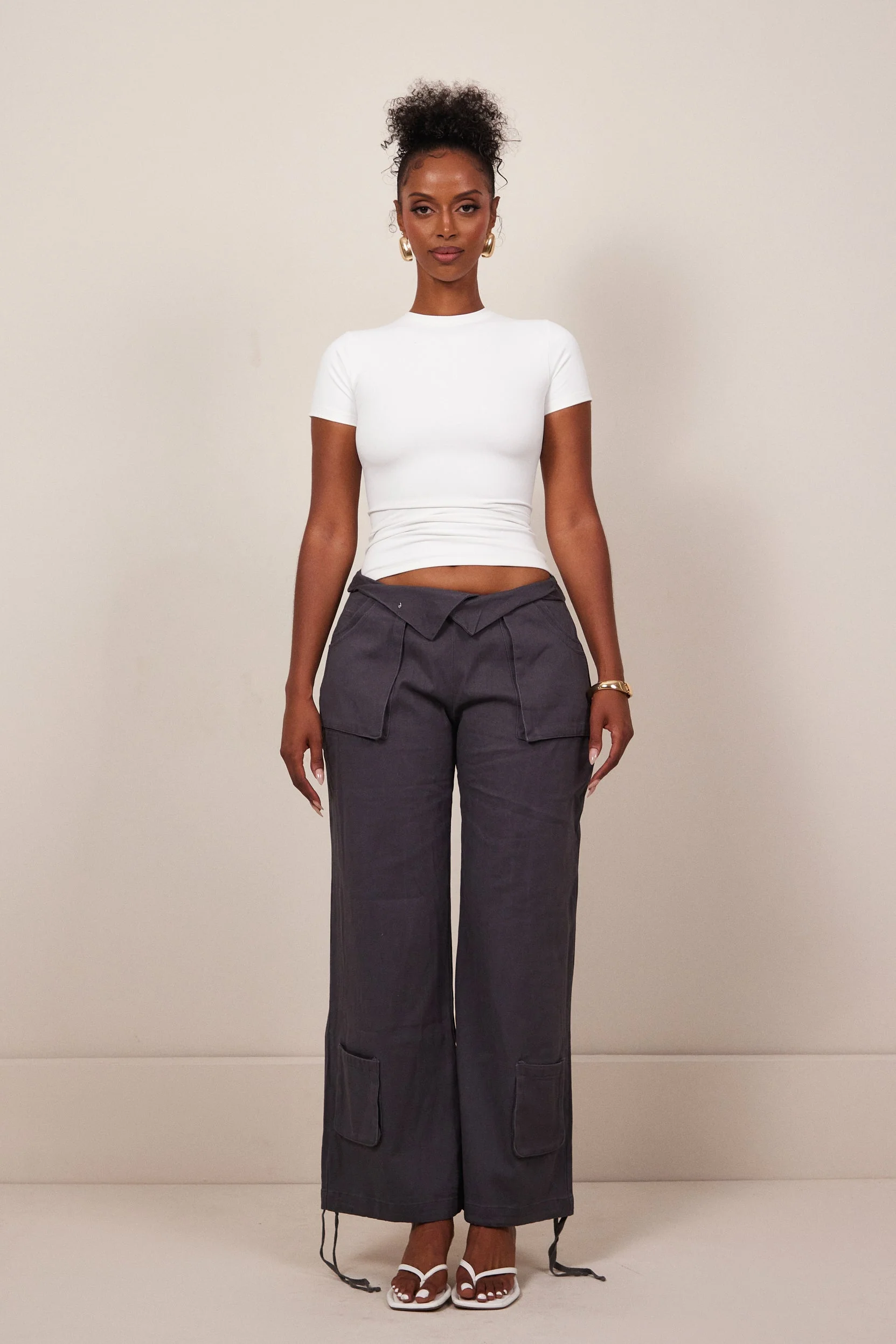 The Rylee Cargos in Charcoal - Image 7
