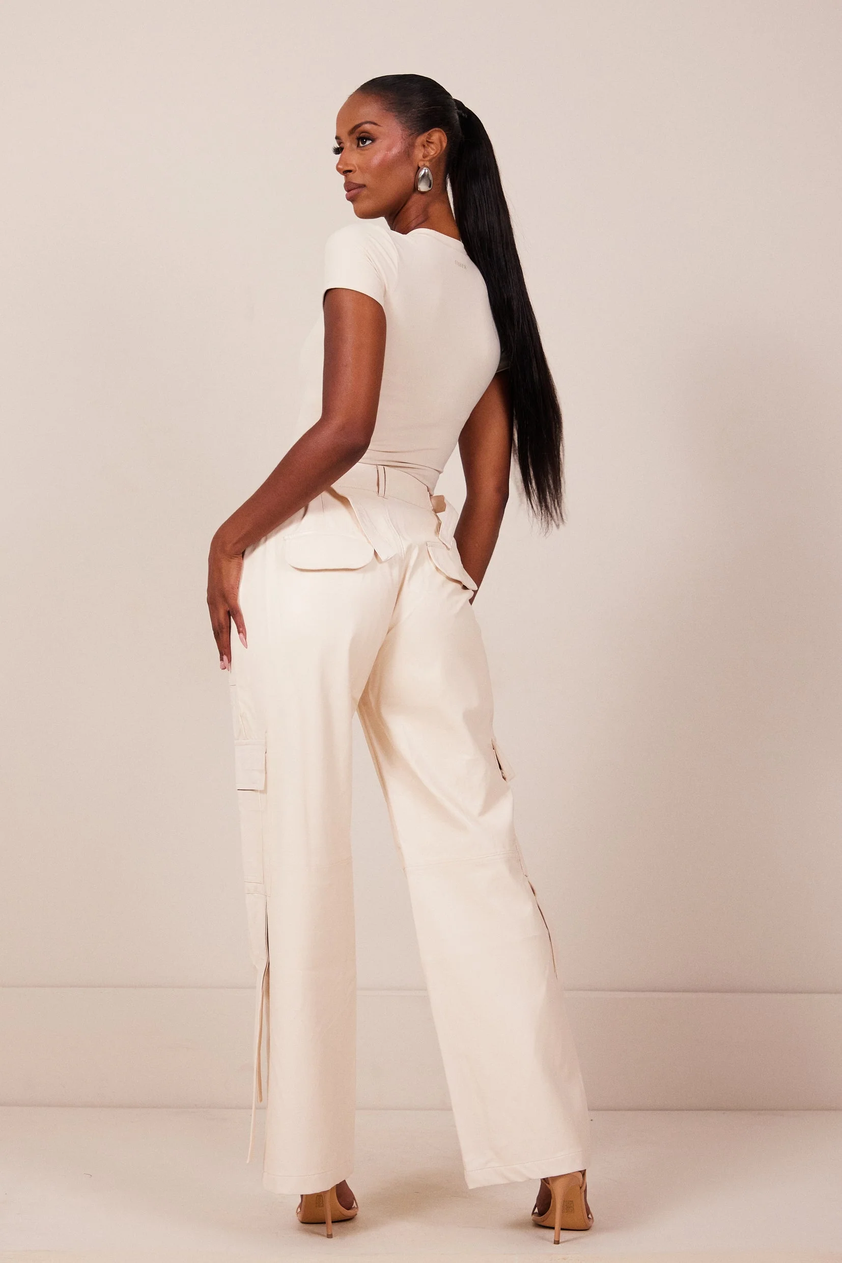 Frankie Cargos in Cream - Image 4