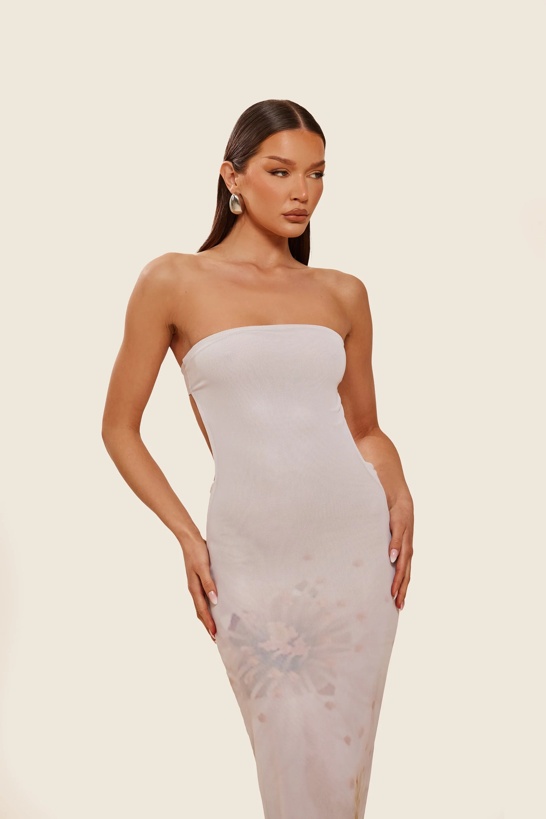 The Freya Maxi in Light Print - Image 10