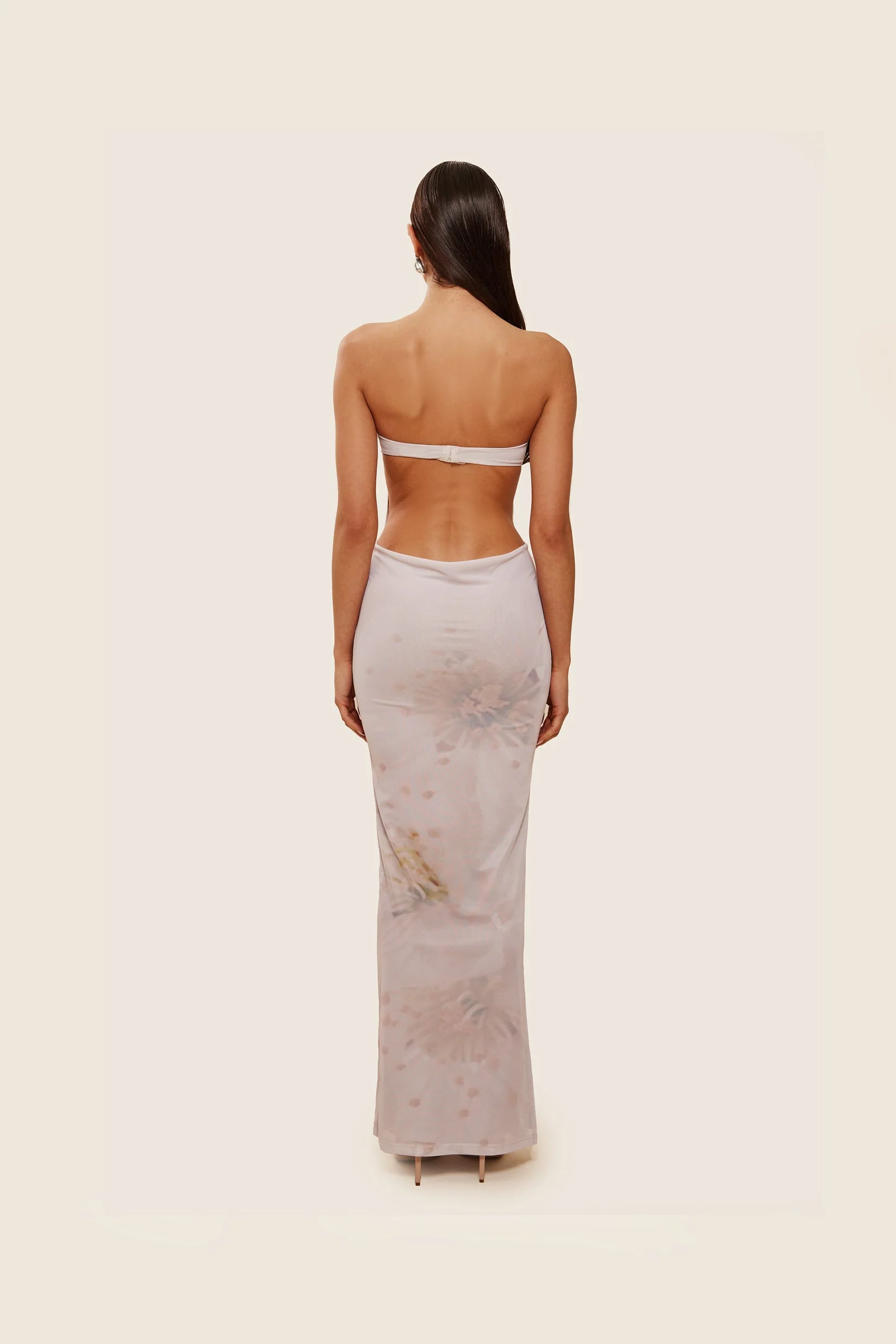 The Freya Maxi in Light Print - Image 8