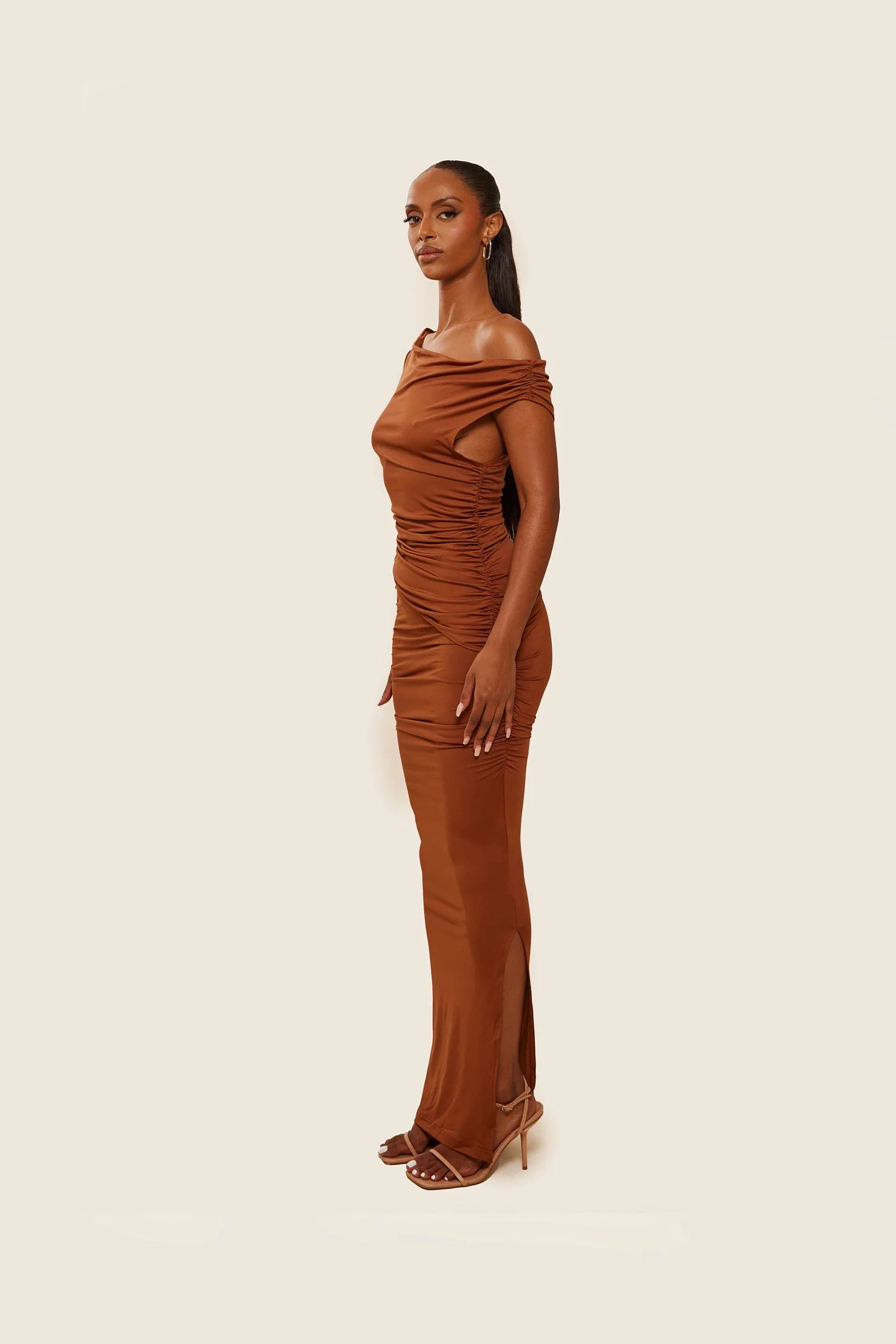 The Iris Maxi Set in Brown - Image 3