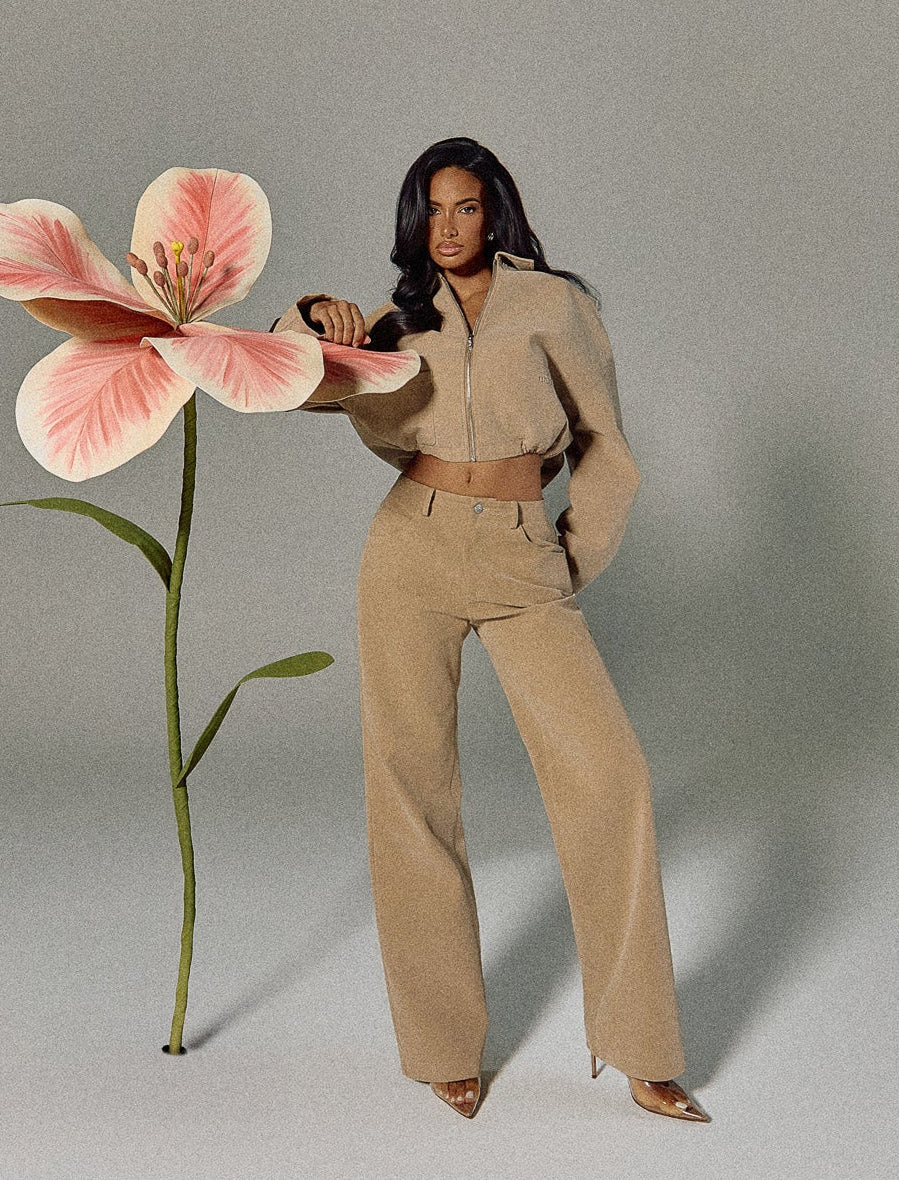 The Isla Faux Suede Cropped Jacket in Beige - Image 7