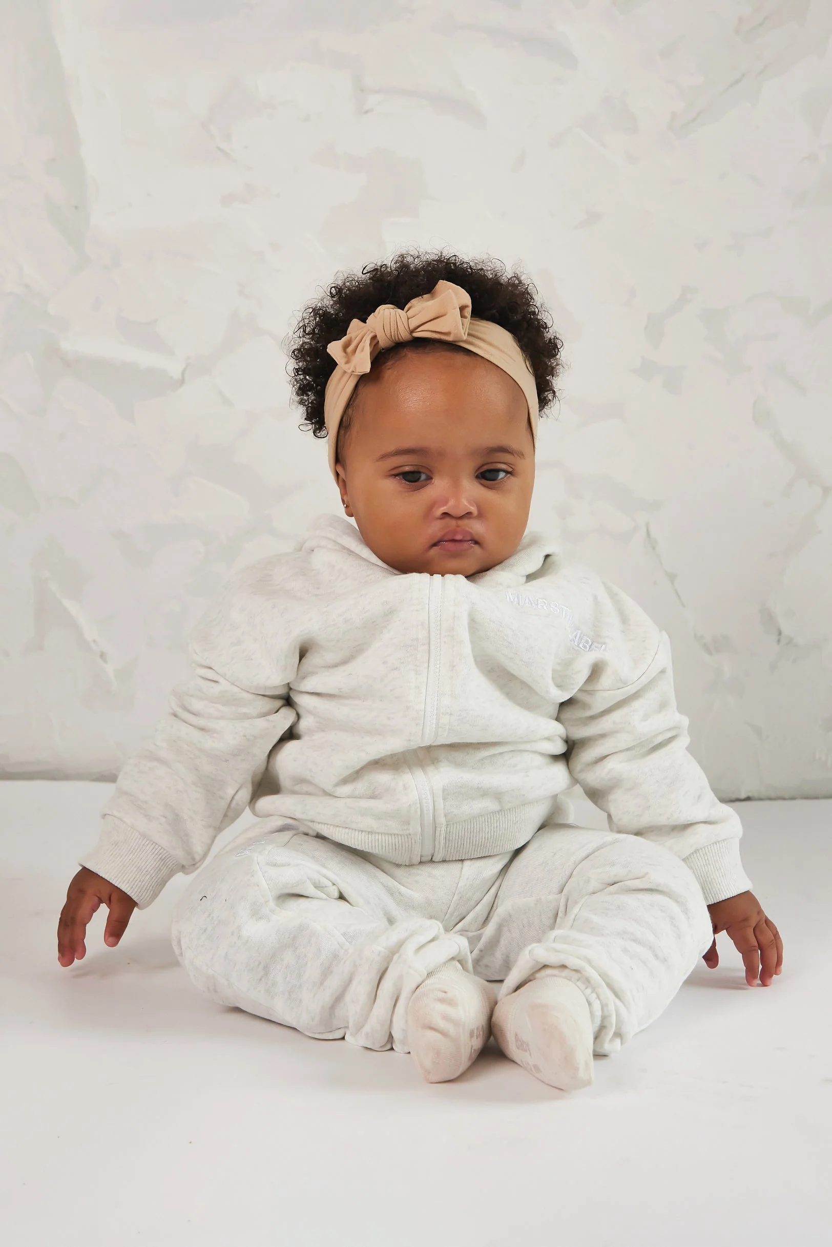 The Kids Essentials Joggers in Marl Grey - Image 4