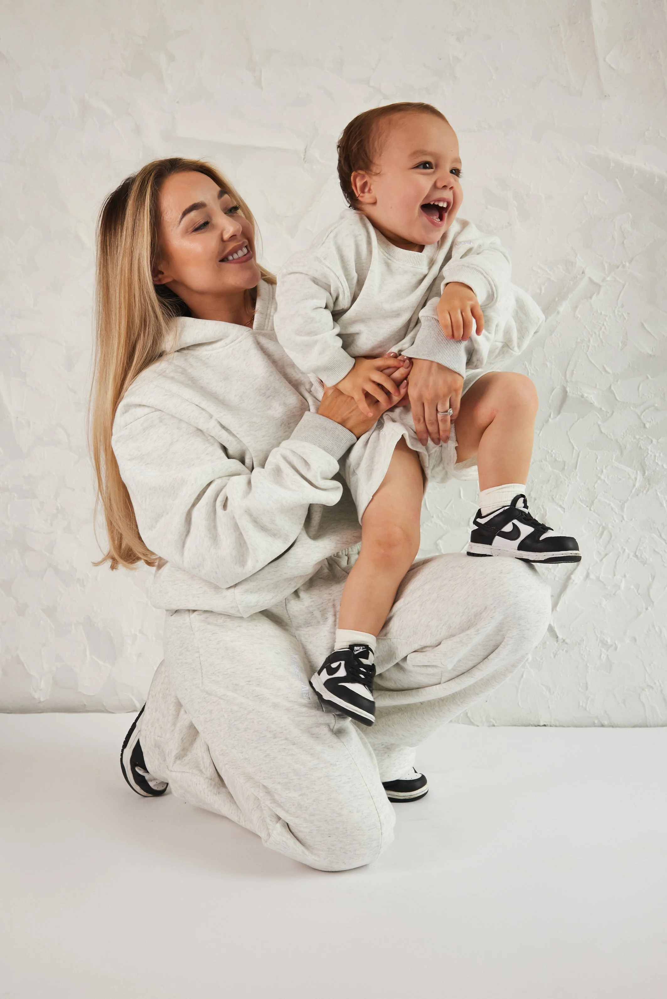 The Kids Essentials Shorts in Marl Grey - Image 7