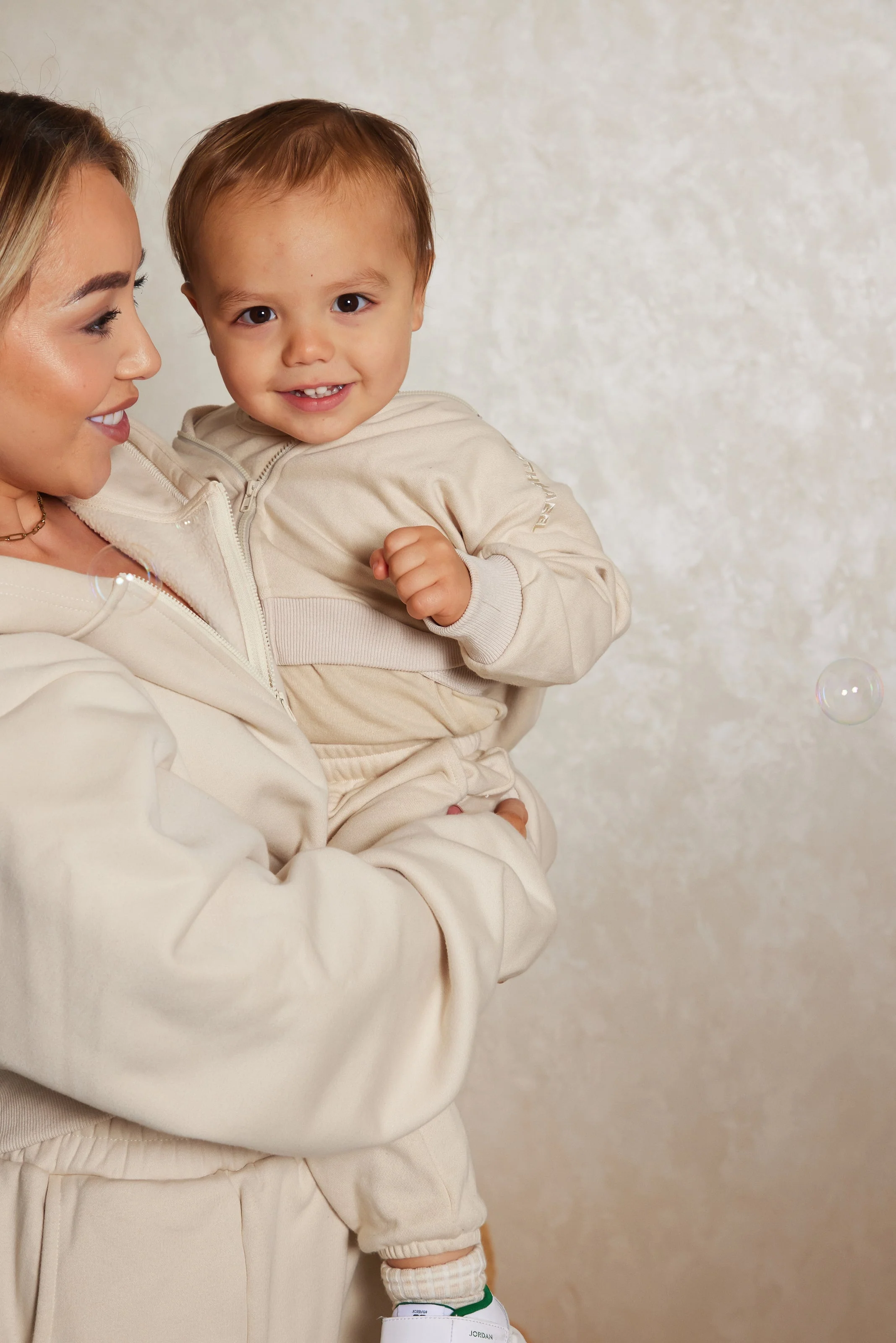 The Kids Essentials Zip Hoodie in Stone - Image 3