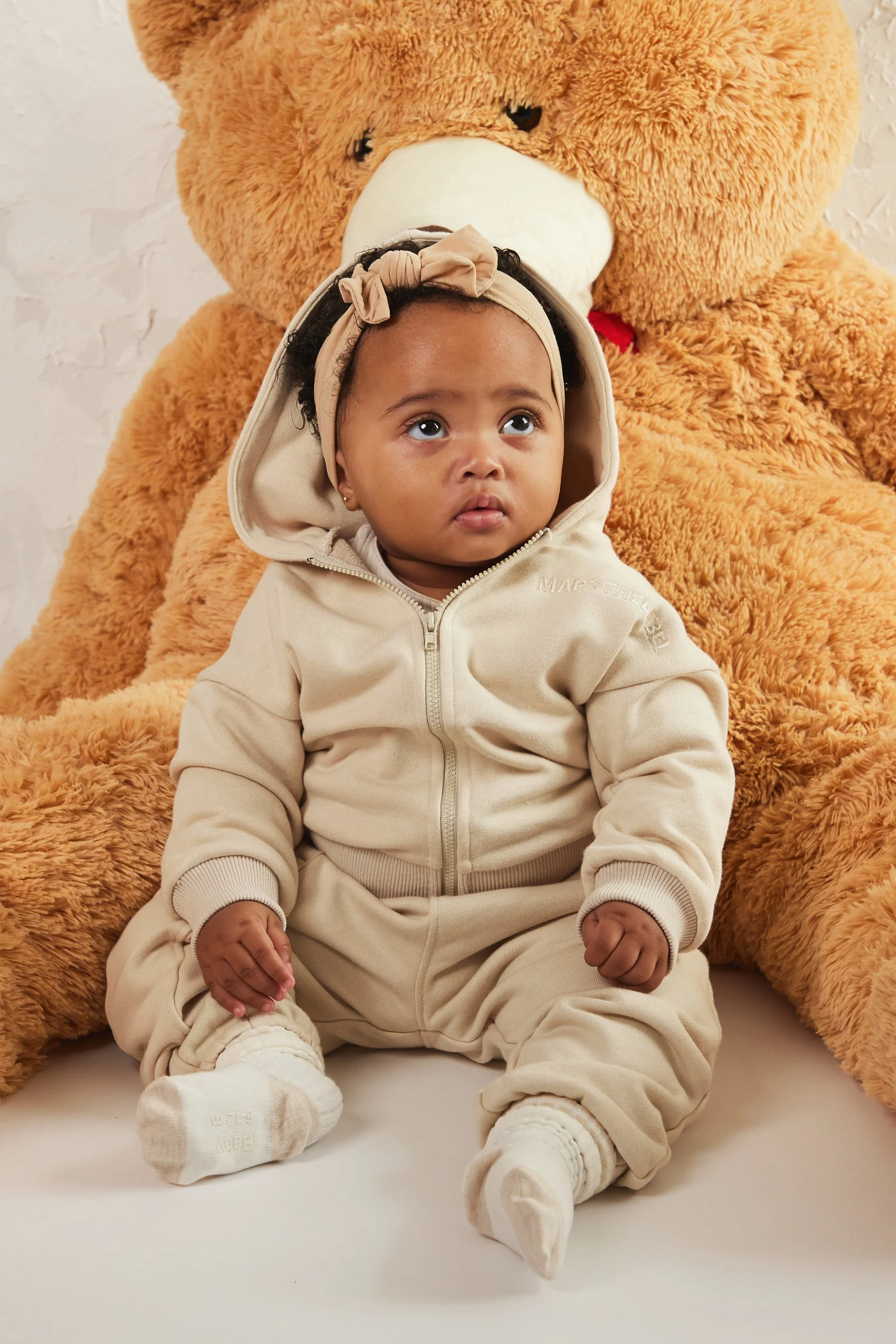 The Kids Essentials Zip Hoodie in Stone - Image 5