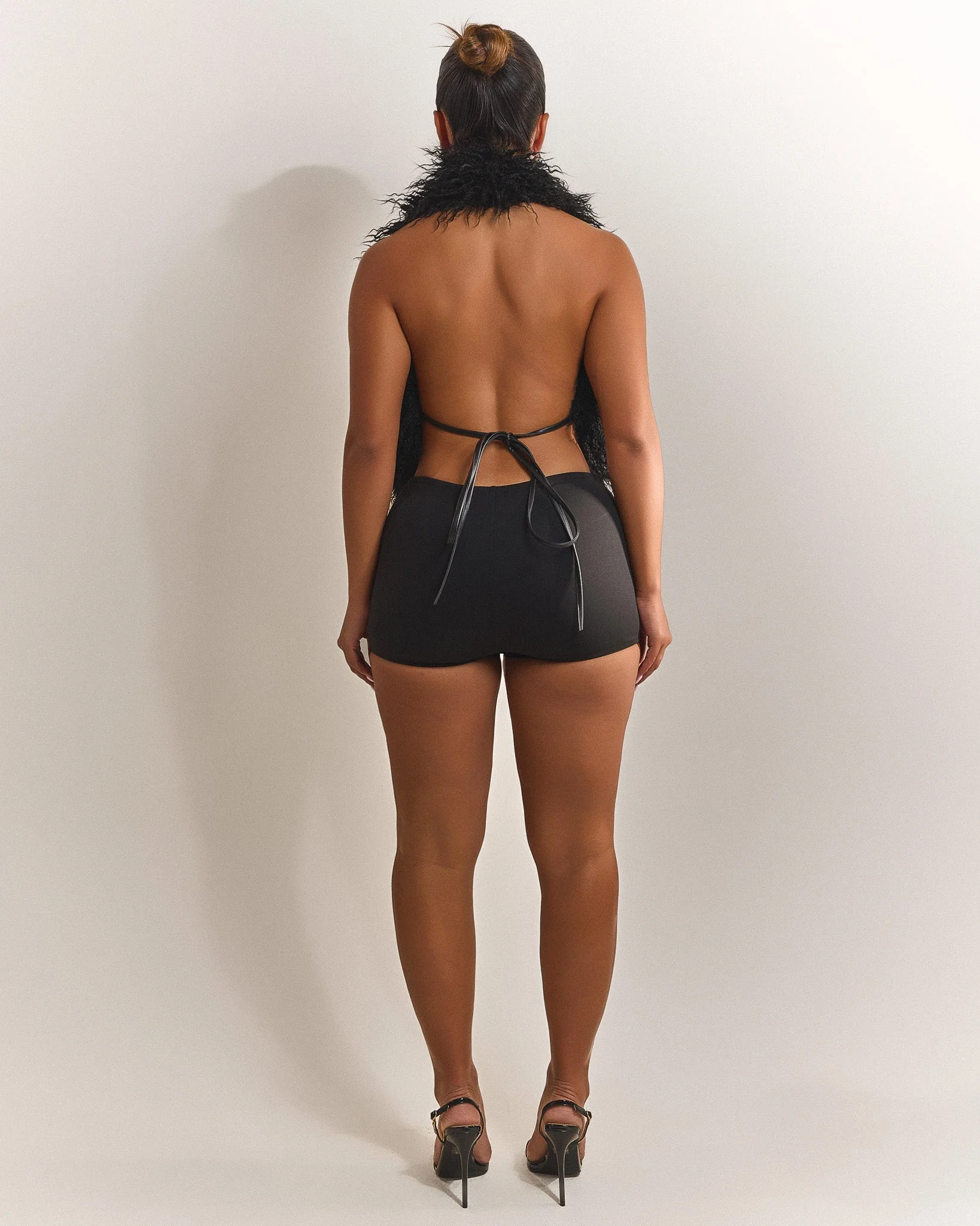 The Leia Shorts in Black - Image 4