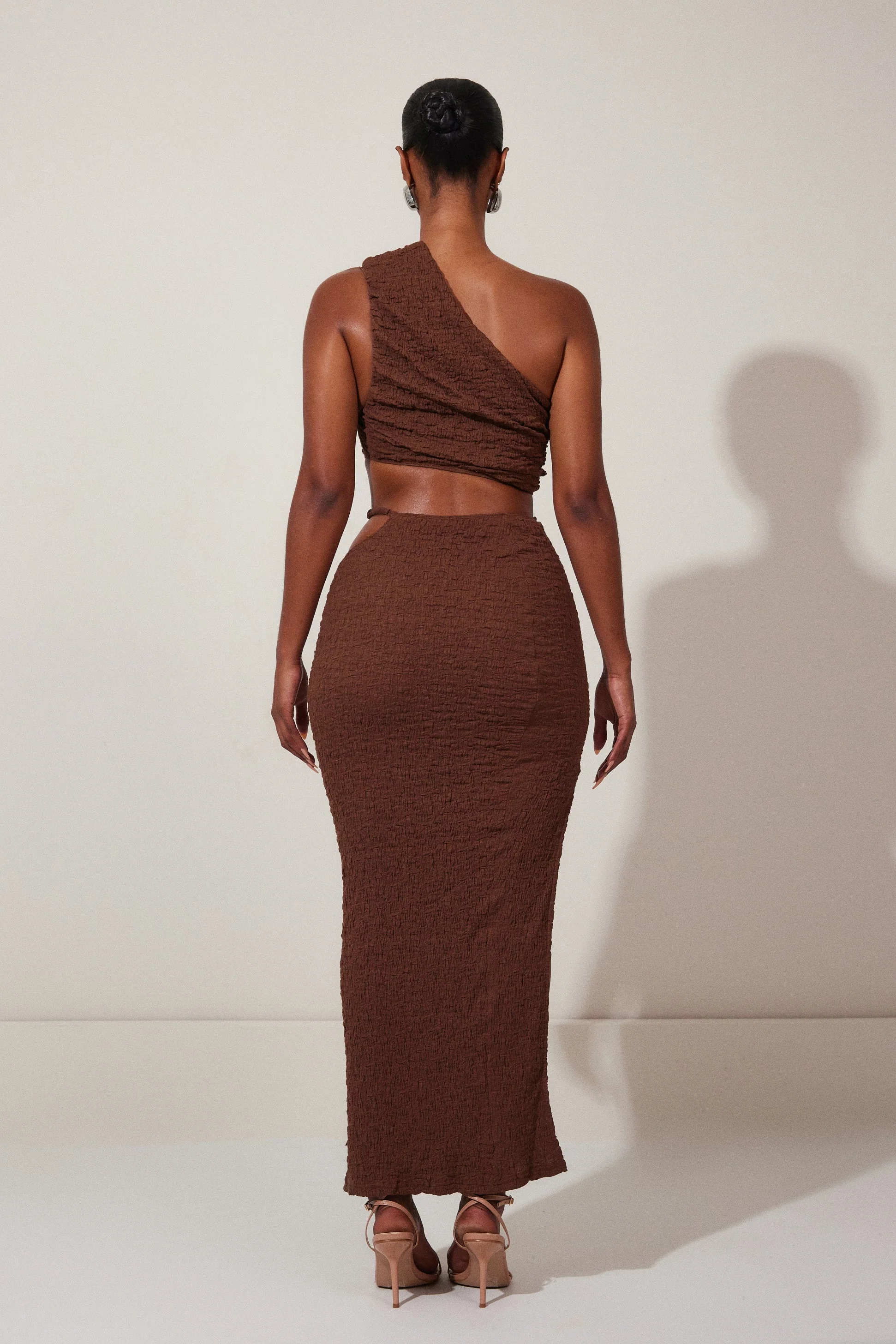 The Mars Detail Asymmetric Textured Set in Brown - Image 7