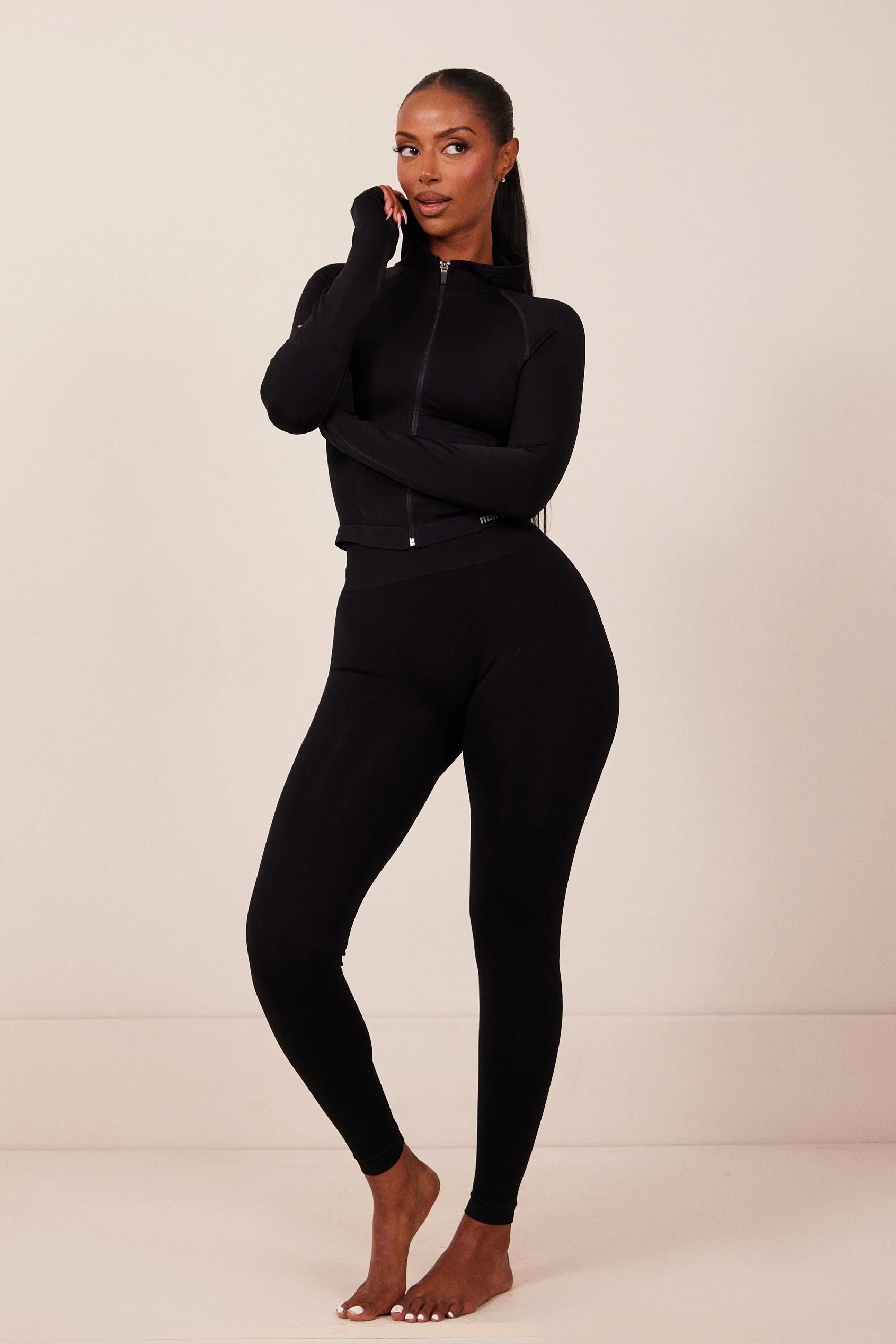The Mars Seamless Hooded Zip Jacket in Black - Image 7