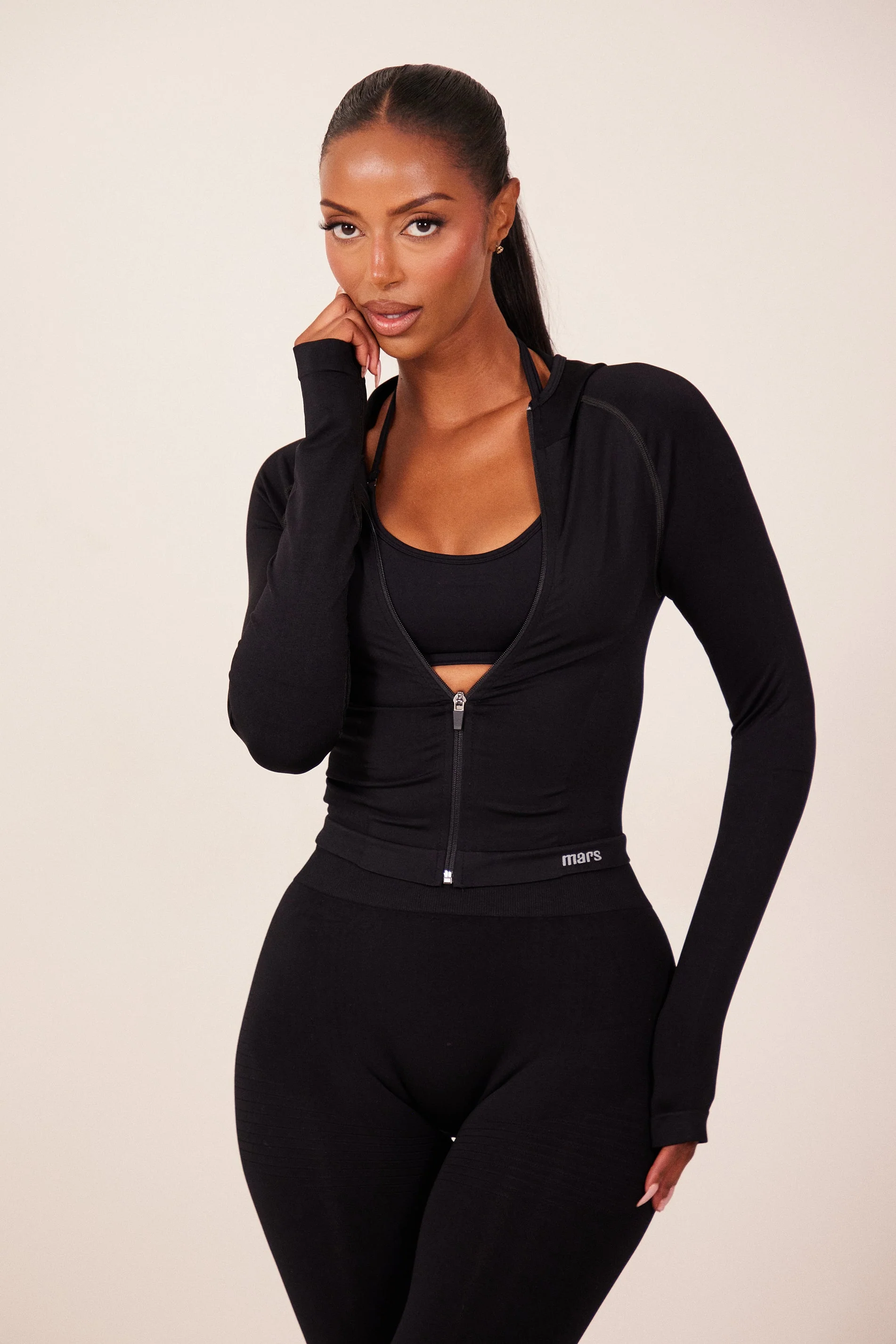 The Mars Seamless Hooded Zip Jacket in Black - Image 9