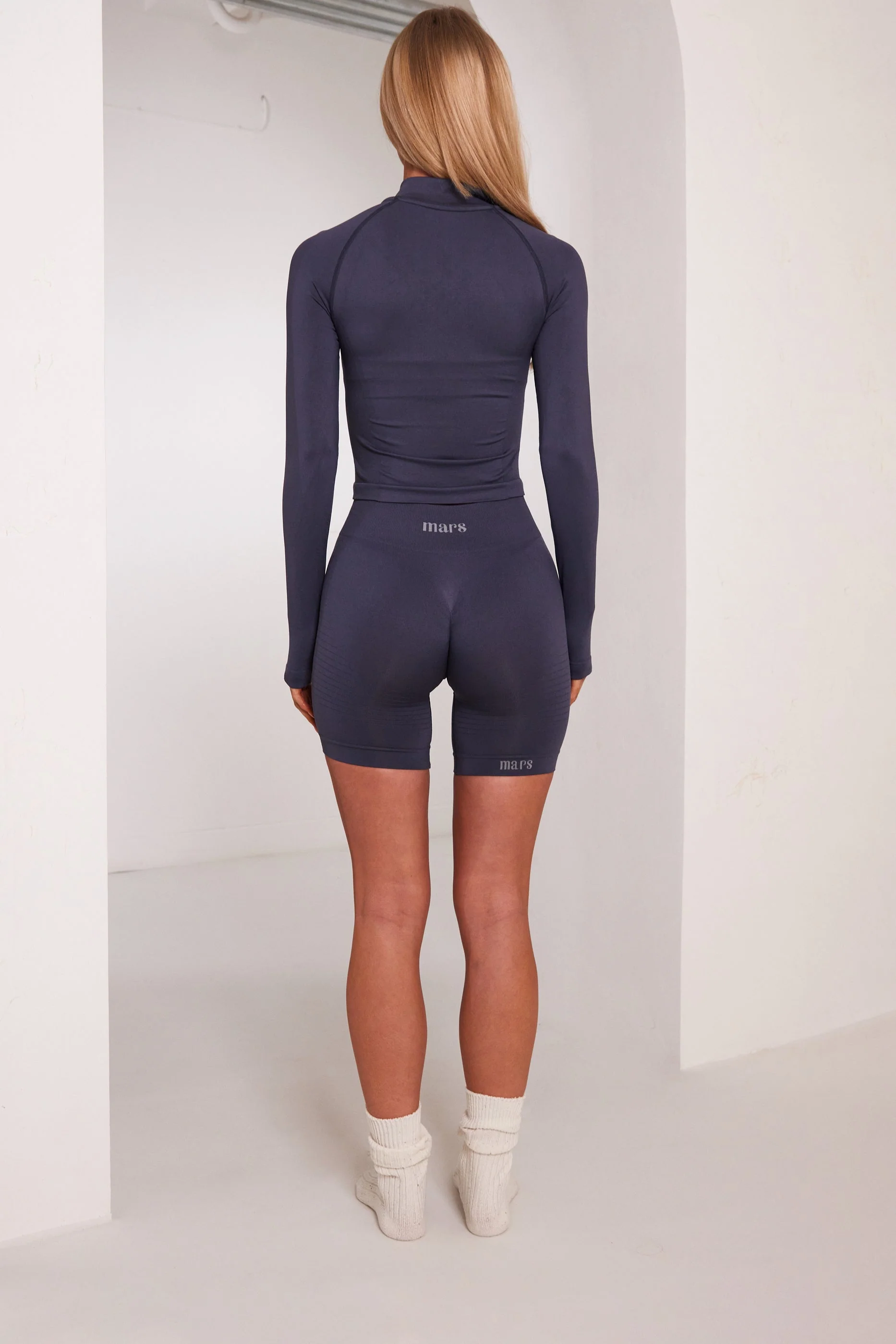 The Mars Seamless Shorts in Navy - Image 6
