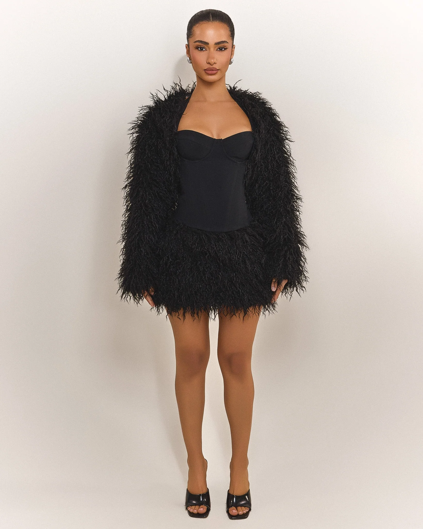 The Sabrine Set in Black - Image 4
