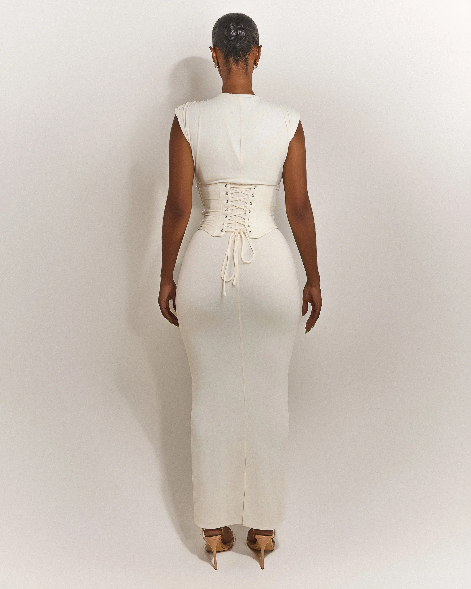 The Sandra Maxi in Cream - Image 10