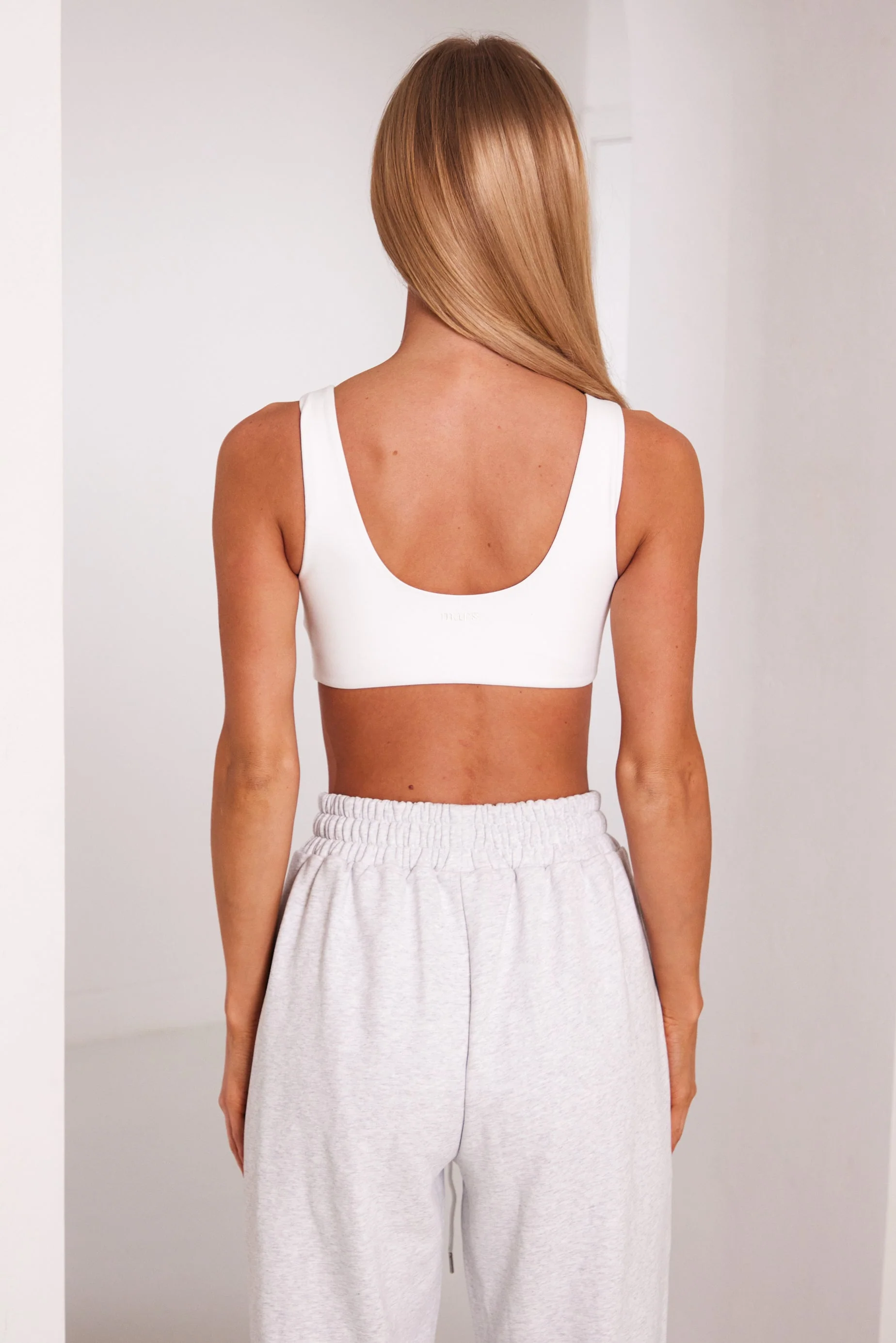The Scoop Neck Seamless Bralet in White - Image 2