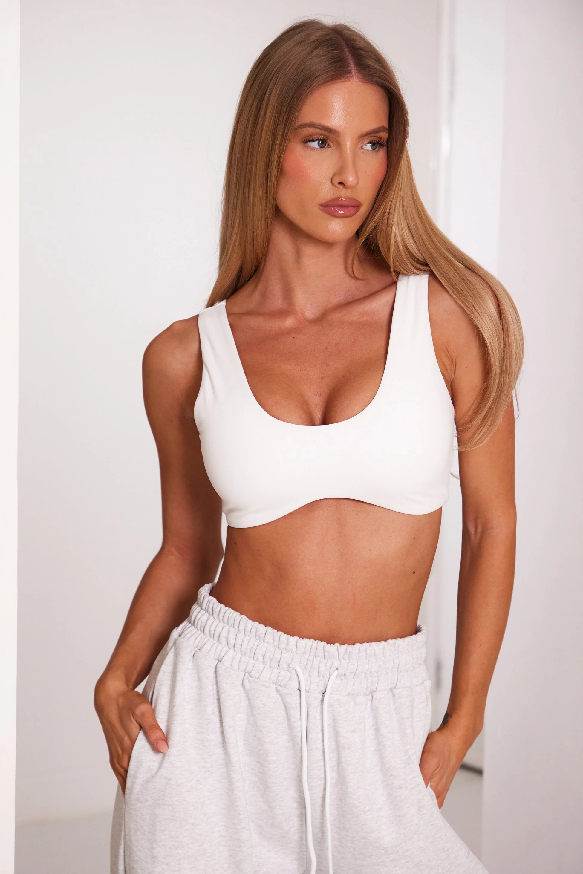 The Scoop Neck Seamless Bralet in White - Image 4