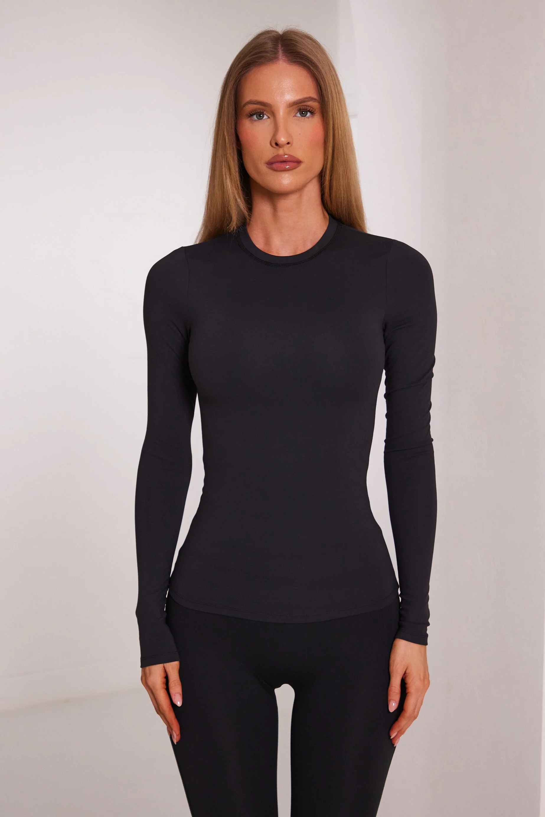 The Sculpt Long Sleeve Tee in Black - Image 3