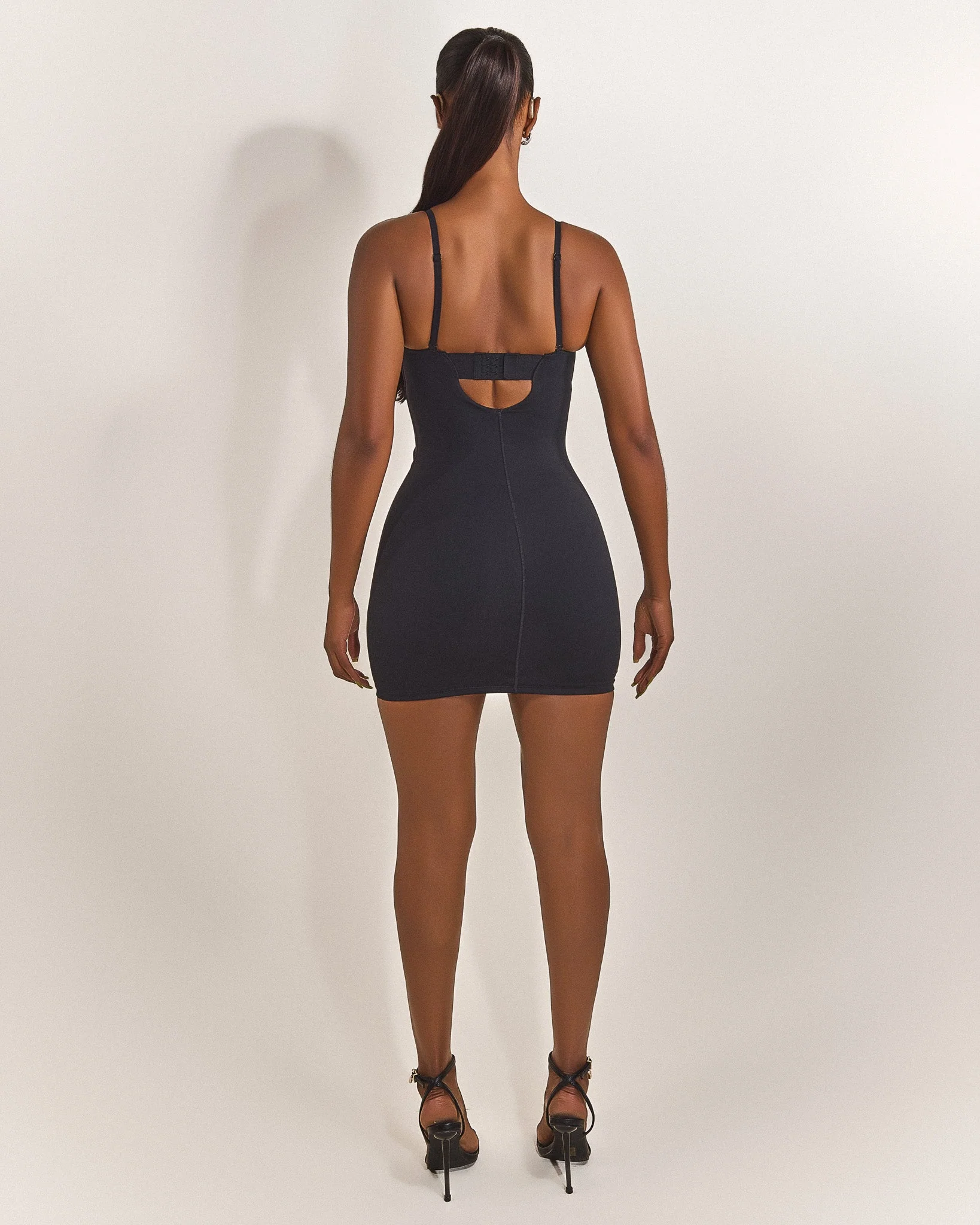 The Sculpt Mini in Black - Image 11