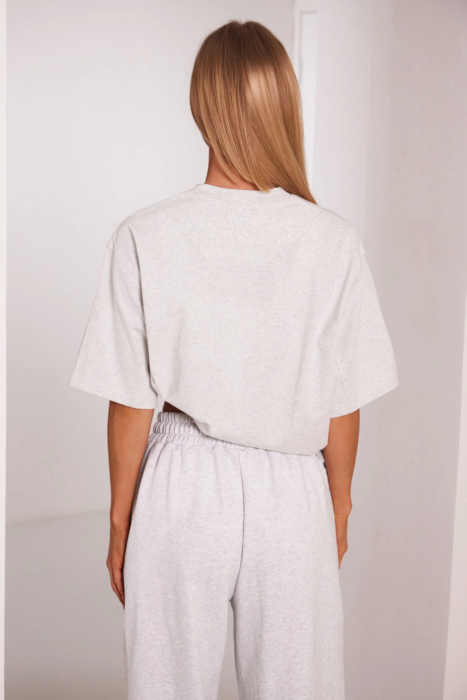 The Short Sleeve Oversized Tee in Light Grey - Image 4