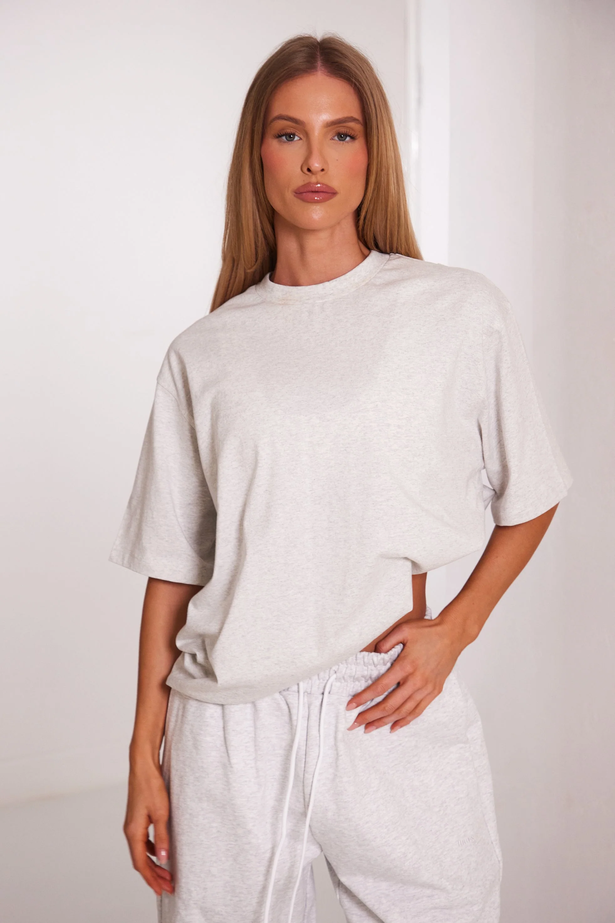 The Short Sleeve Oversized Tee in Light Grey - Image 5