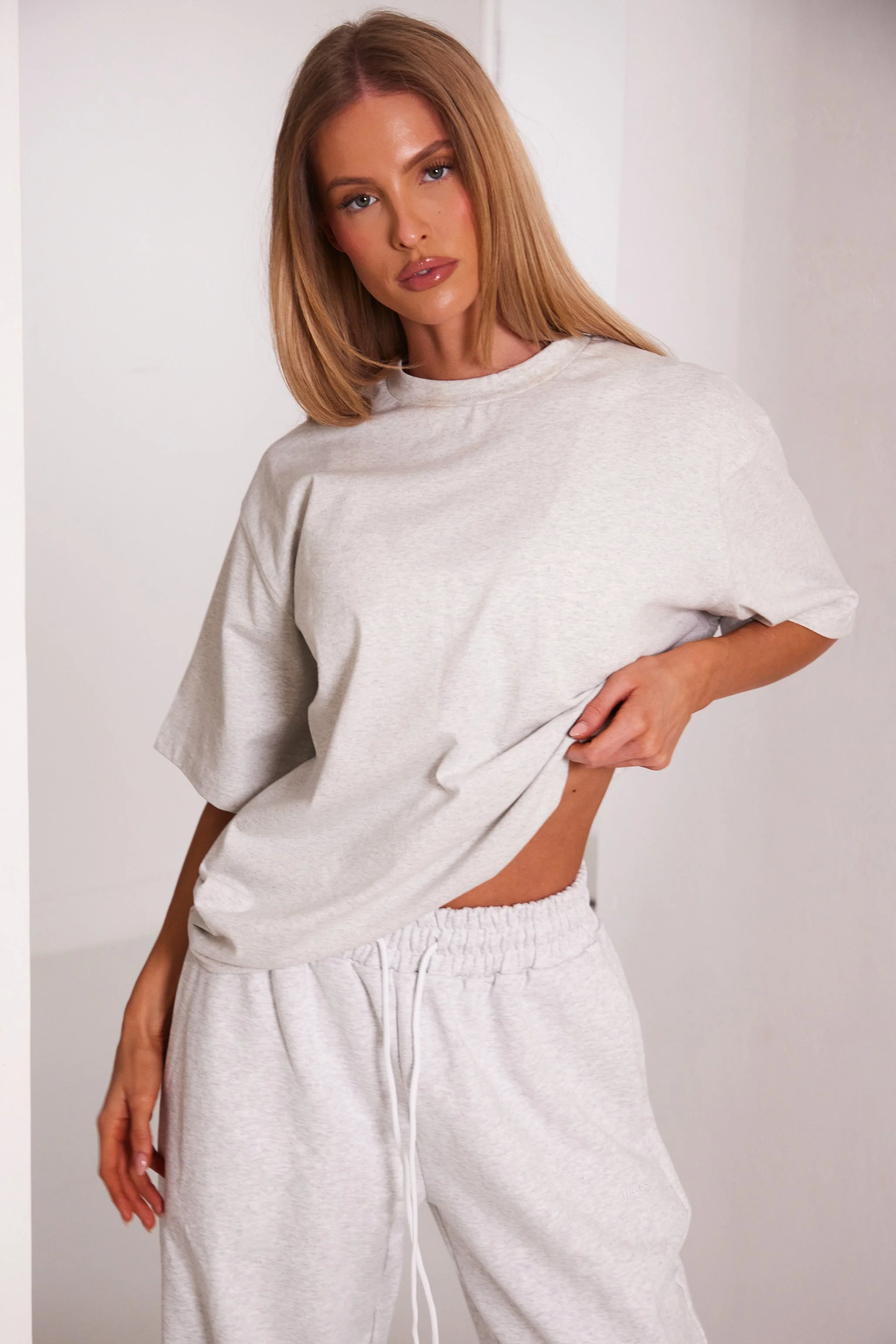 The Short Sleeve Oversized Tee in Light Grey - Image 8