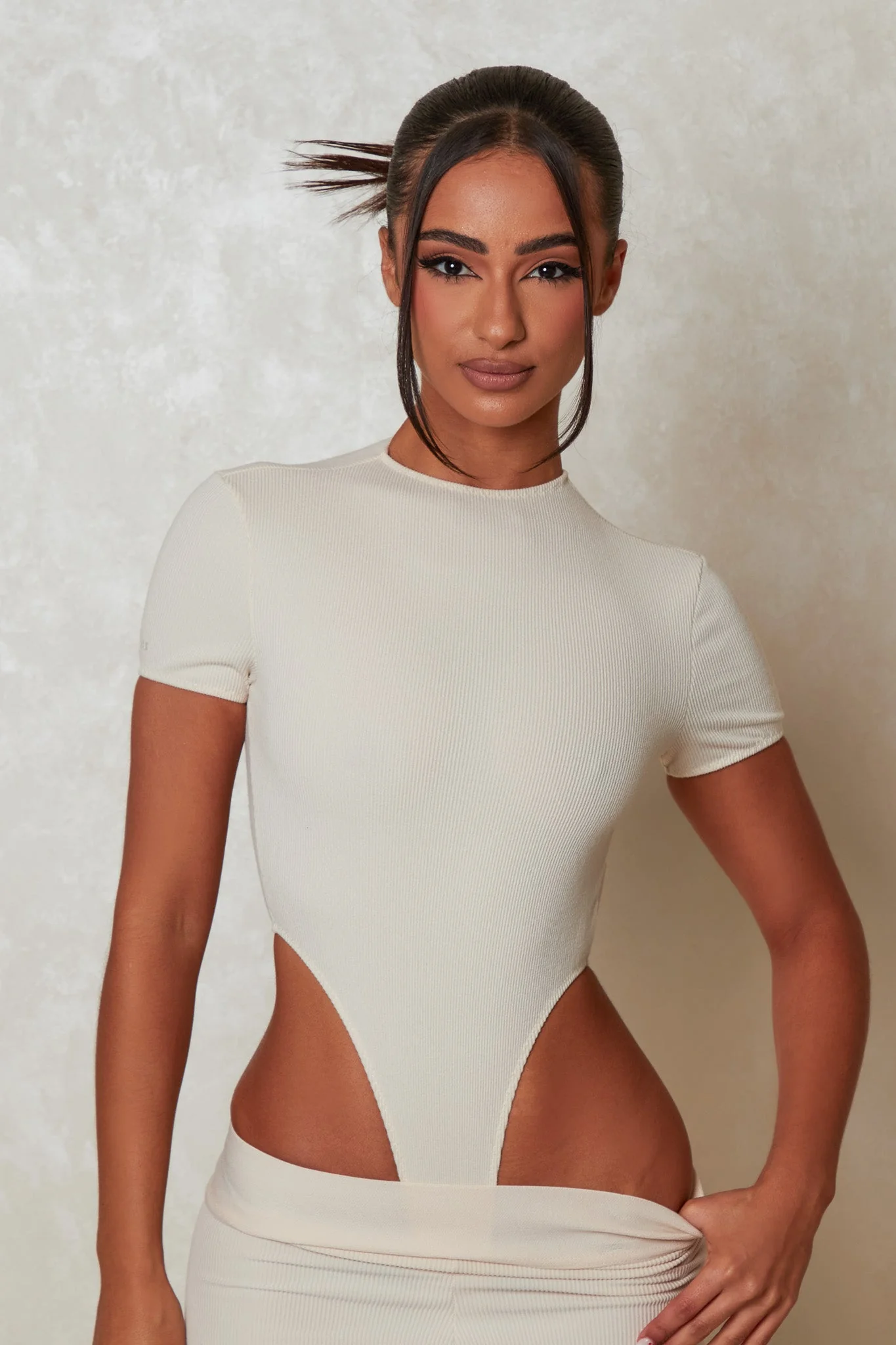 The Signature Short Sleeve Bodysuit - Cream - Image 5