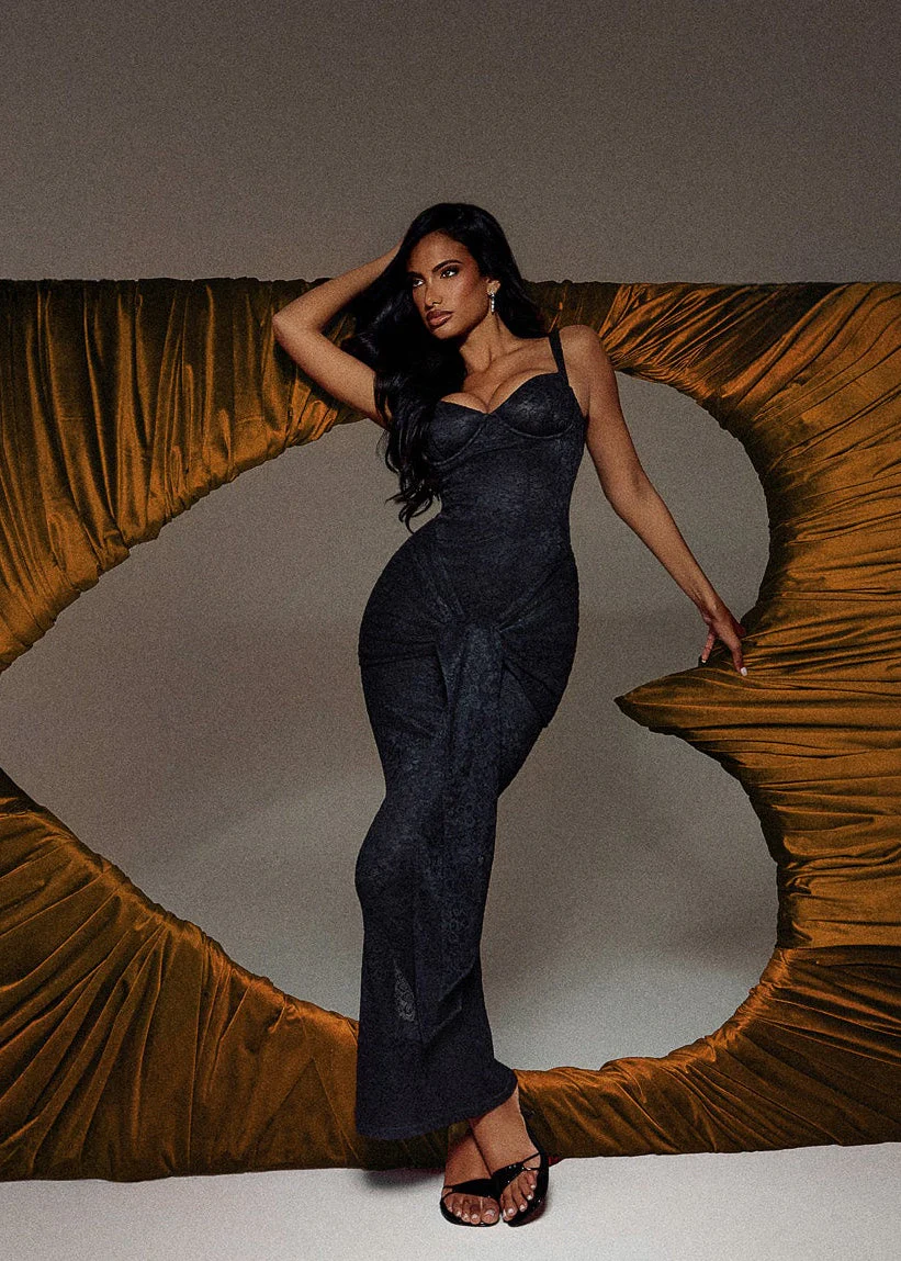 The Tie Front Maxi Dress in Black - Image 5